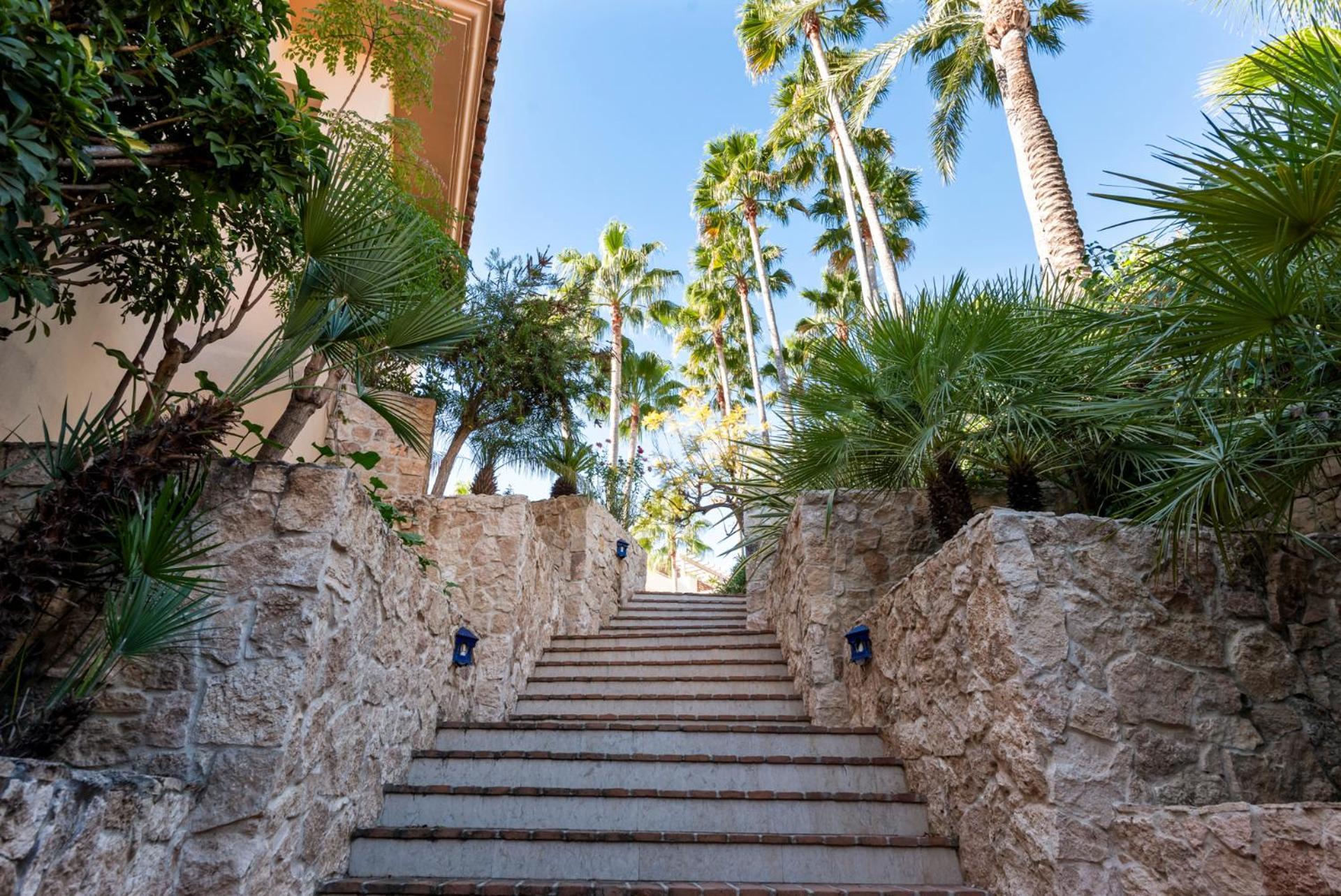 Luxury Villa Robledal By Mabiente - Views Of The Sea And The Golf Course Marbella Eksteriør bilde
