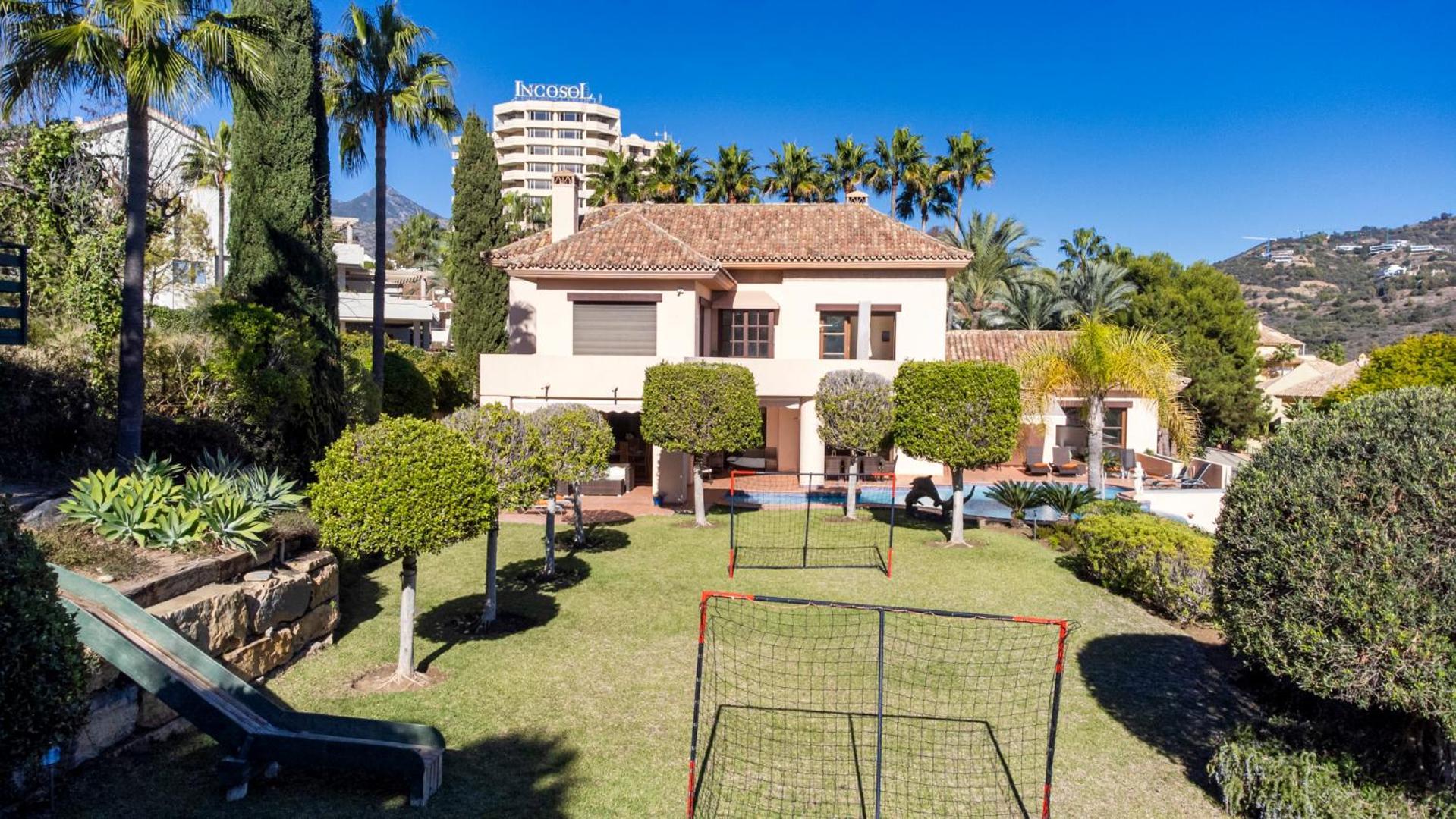 Luxury Villa Robledal By Mabiente - Views Of The Sea And The Golf Course Marbella Eksteriør bilde