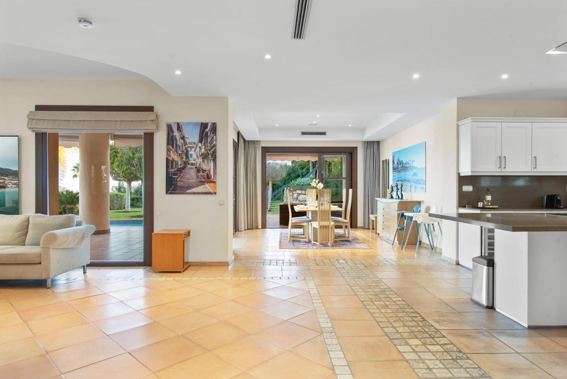 Luxury Villa Robledal By Mabiente - Views Of The Sea And The Golf Course Marbella Eksteriør bilde